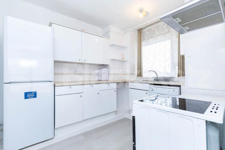 3 double bedroom apartment with balcony and inclusive of heating and hot water Collier Street, Angel / Kings Cross